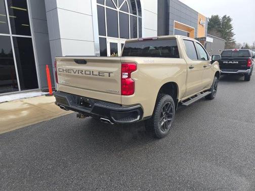 2022 Chevrolet Silverado 1500 Custom Trail Boss