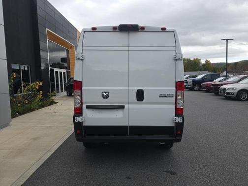 2025 RAM ProMaster 2500 Tradesman