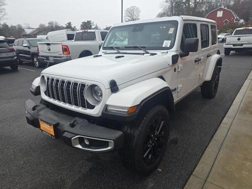 2025 Jeep Wrangler 4xe Sahara