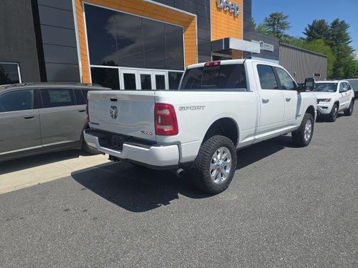 Bright White Clearcoat 2024 RAM 2500 Laramie Crew Cab 4x4 6'4' Box