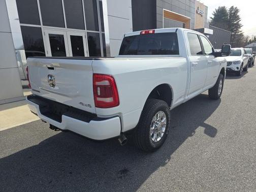 2024 RAM 2500 Laramie Crew Cab 4x4 6'4' Box