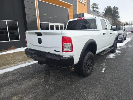 2024 RAM 2500 Tradesman Crew Cab 4x4 6'4' Box