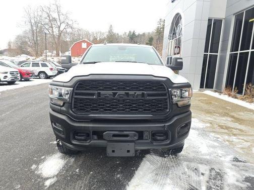 2024 RAM 2500 Tradesman Crew Cab 4x4 6'4' Box