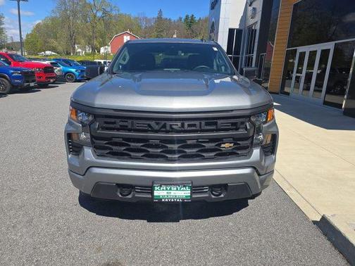 Sterling Gray Metallic 2024 Chevrolet Silverado 1500 Custom