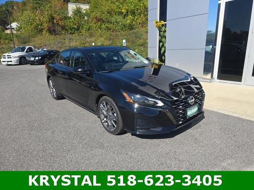 2023 Nissan Altima SR VC-Turbo FWD