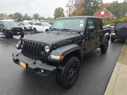 2020 Jeep Gladiator Sport