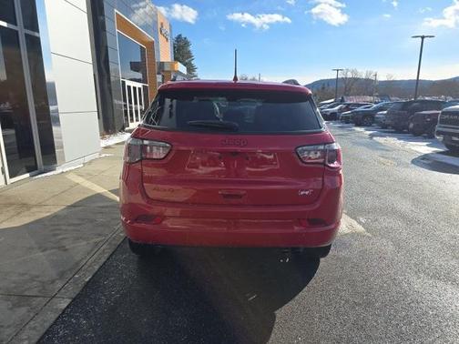 2022 Jeep Compass (RED) Edition 4x4