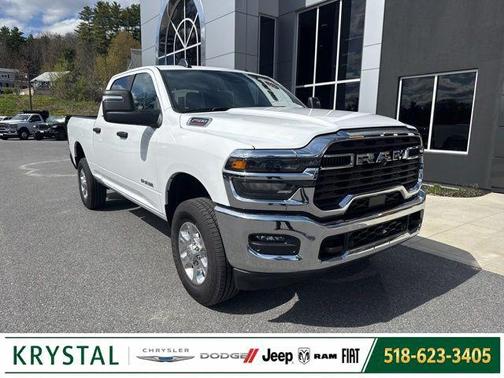Bright White Clearcoat 2025 RAM 2500 Big Horn Crew Cab 4x4 6'4' Box