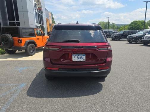 2025 Jeep Grand Cherokee Altitude