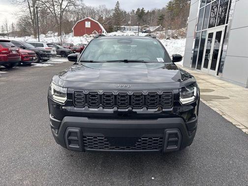 2026 Jeep Cherokee Laredo 4x4