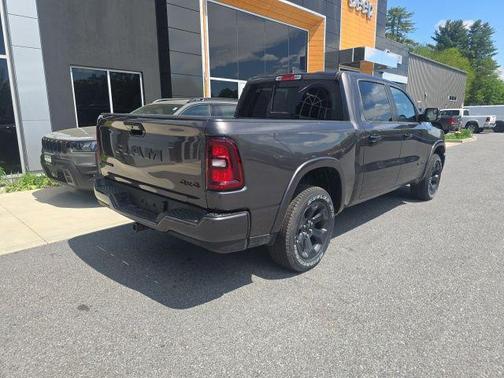 Granite Crystal Metallic Clearcoat 2026 RAM 1500 Big Horn/Lone Star