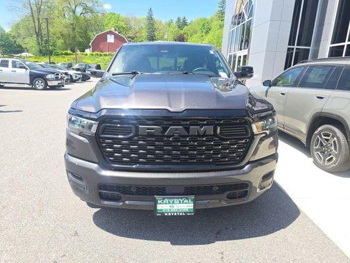Granite Crystal Metallic Clearcoat 2026 RAM 1500 Big Horn/Lone Star