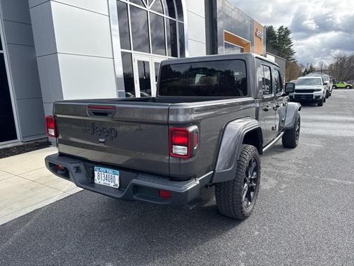 2024 Jeep Gladiator Nighthawk