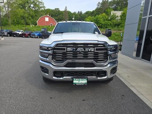 2025 RAM 2500 Tradesman Crew Cab 4x4 6'4' Box
