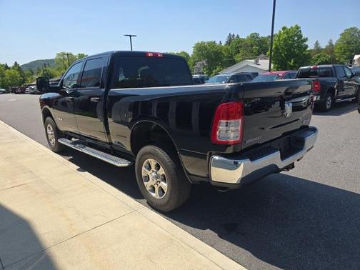 2024 RAM 2500 Big Horn Crew Cab 4x4 6'4' Box