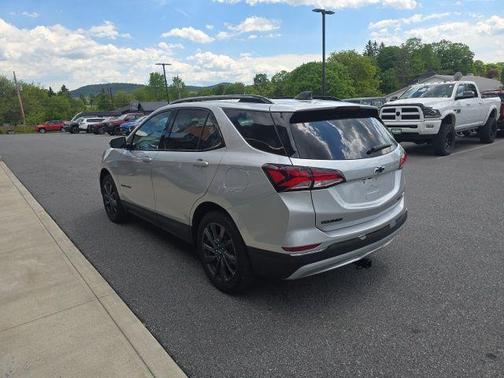 Silver Ice Metallic 2022 Chevrolet Equinox AWD RS