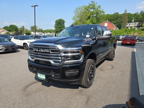 2025 RAM 2500 Laramie Crew Cab 4x4 6'4' Box