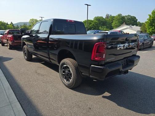 2025 RAM 2500 Laramie Crew Cab 4x4 6'4' Box