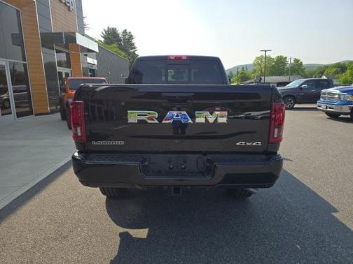 2025 RAM 2500 Laramie Crew Cab 4x4 6'4' Box