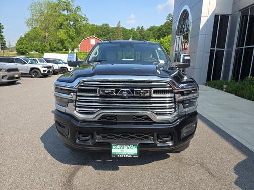 2025 RAM 2500 Laramie Crew Cab 4x4 6'4' Box