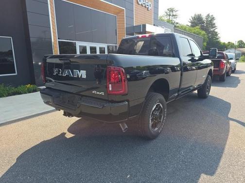 2025 RAM 2500 Laramie Crew Cab 4x4 6'4' Box