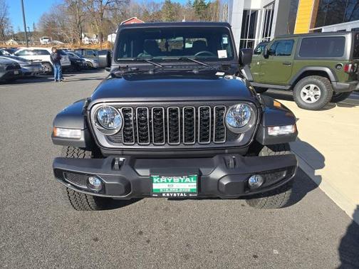 2025 Jeep Gladiator Sport
