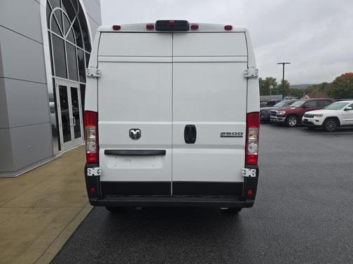 2025 RAM ProMaster 2500 Tradesman