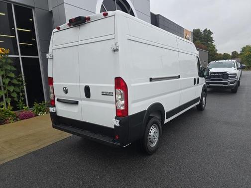 2025 RAM ProMaster 2500 Tradesman