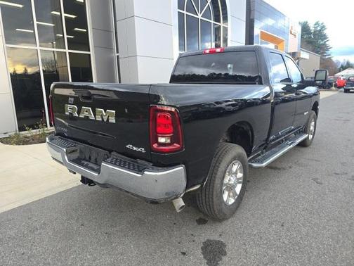 2025 RAM 2500 Big Horn Crew Cab 4x4 6'4' Box