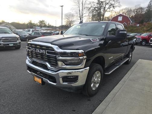 2025 RAM 2500 Big Horn Crew Cab 4x4 6'4' Box