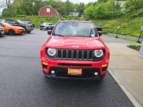 Colorado Red Clearcoat 2022 Jeep Renegade Latitude