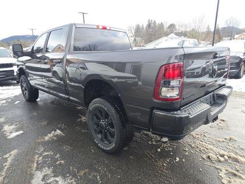2023 RAM 2500 Big Horn Crew Cab 4x4 6'4' Box