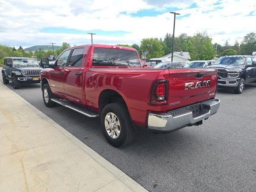 Molten Red Pearlcoat 2026 RAM 2500 Big Horn Crew Cab 4x4 6'4' Box