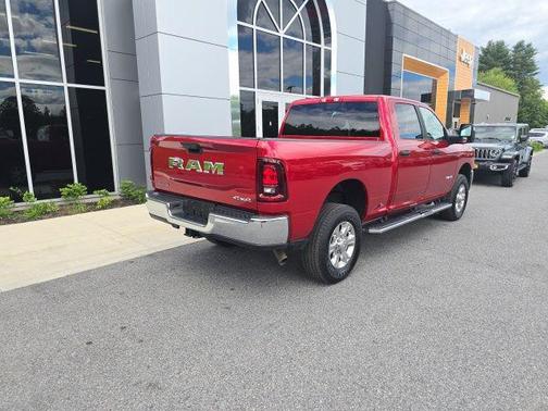Molten Red Pearlcoat 2026 RAM 2500 Big Horn Crew Cab 4x4 6'4' Box