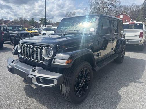 Black Clearcoat 2025 Jeep Wrangler 4xe Sahara