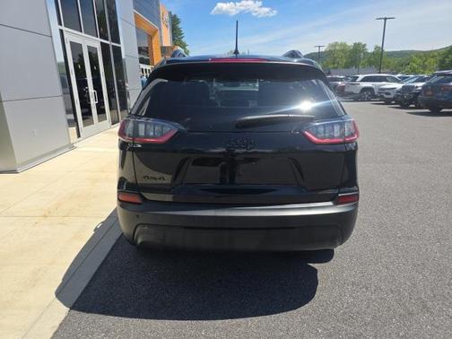 2023 Jeep Cherokee Altitude