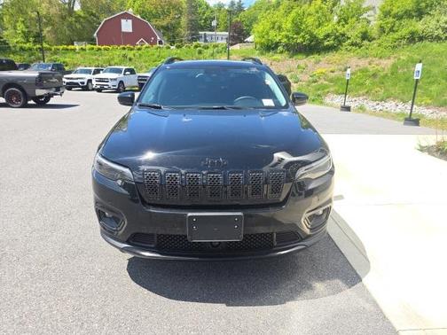 2023 Jeep Cherokee Altitude