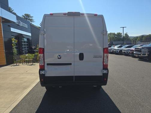 2025 RAM ProMaster 2500 Tradesman