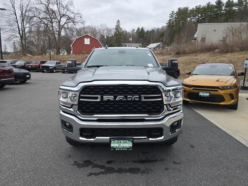 2024 RAM 2500 Big Horn Crew Cab 4x4 6'4' Box