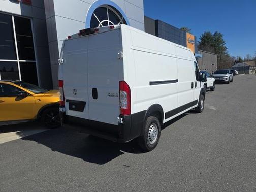 2025 RAM ProMaster 2500 Tradesman
