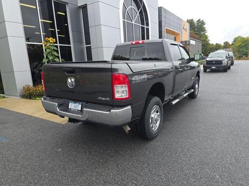 2020 RAM 2500 Tradesman Crew Cab 4X4 6'4' Box