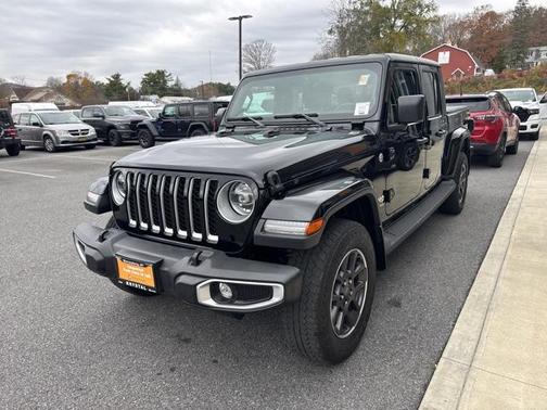 2022 Jeep Gladiator Overland