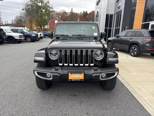 2022 Jeep Gladiator Overland
