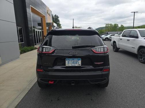 2021 Jeep Cherokee Trailhawk