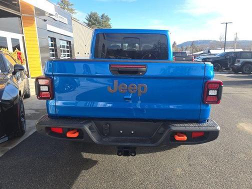 2026 Jeep Gladiator Mojave 4x4