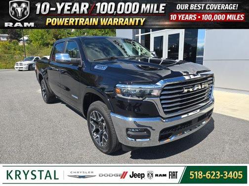 Diamond Black Crystal Pearlcoat 2026 RAM 1500 Laramie