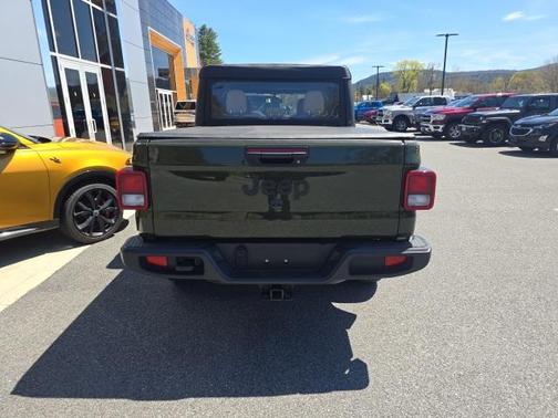 2023 Jeep Gladiator Sport