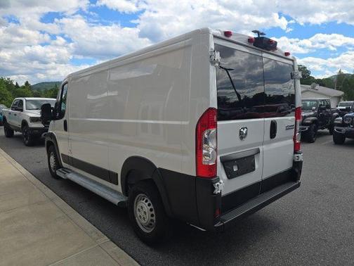Bright White Clearcoat 2025 RAM ProMaster 2500 Tradesman