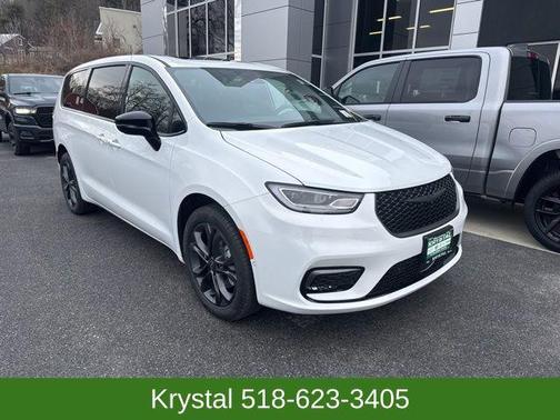 2026 Chrysler Pacifica L