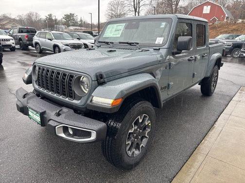 2026 Jeep Gladiator Sahara 4x4